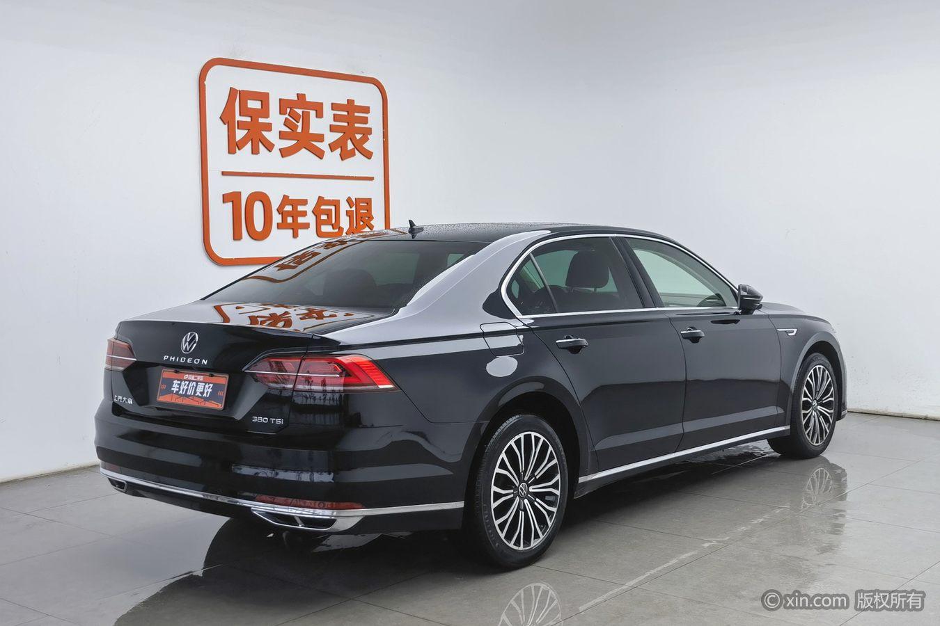 Volkswagen 2021 380TSI Luxury