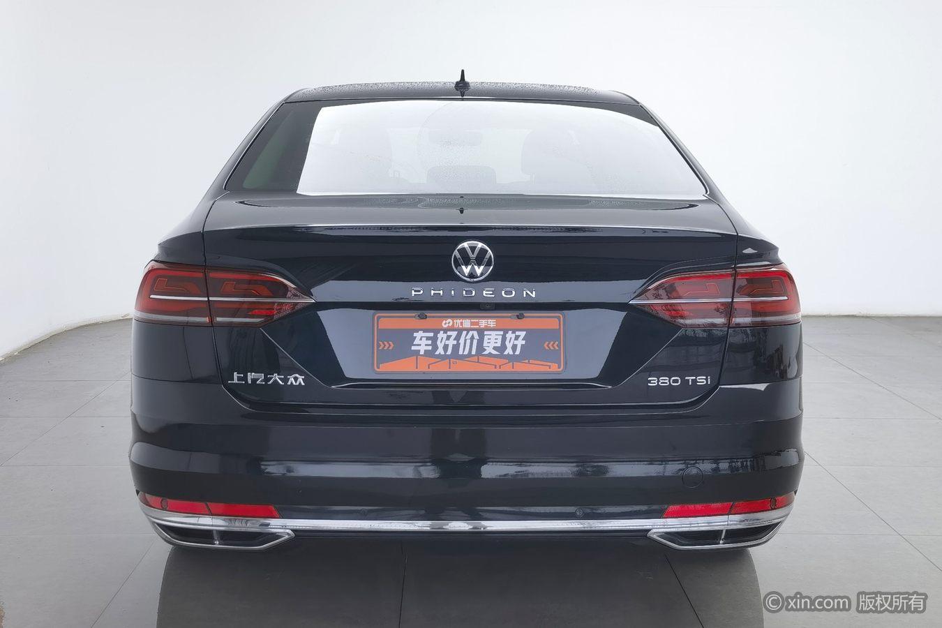 Volkswagen 2021 380TSI Luxury