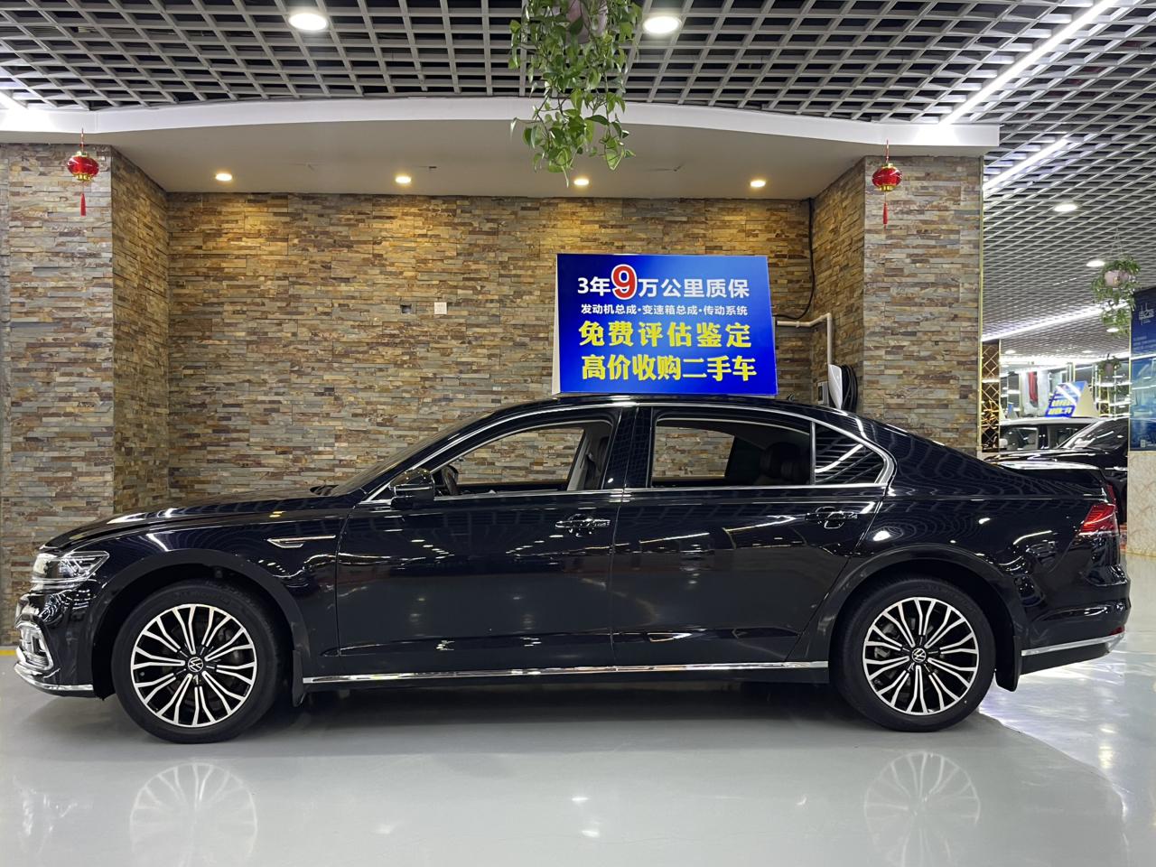 Volkswagen 2021 380TSI Luxury