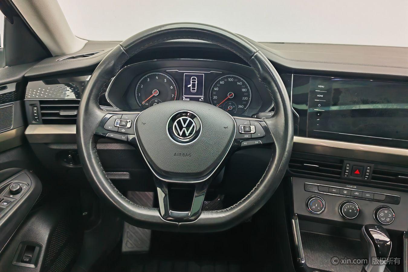 Volkswagen Passat 2021 330TSI Elite