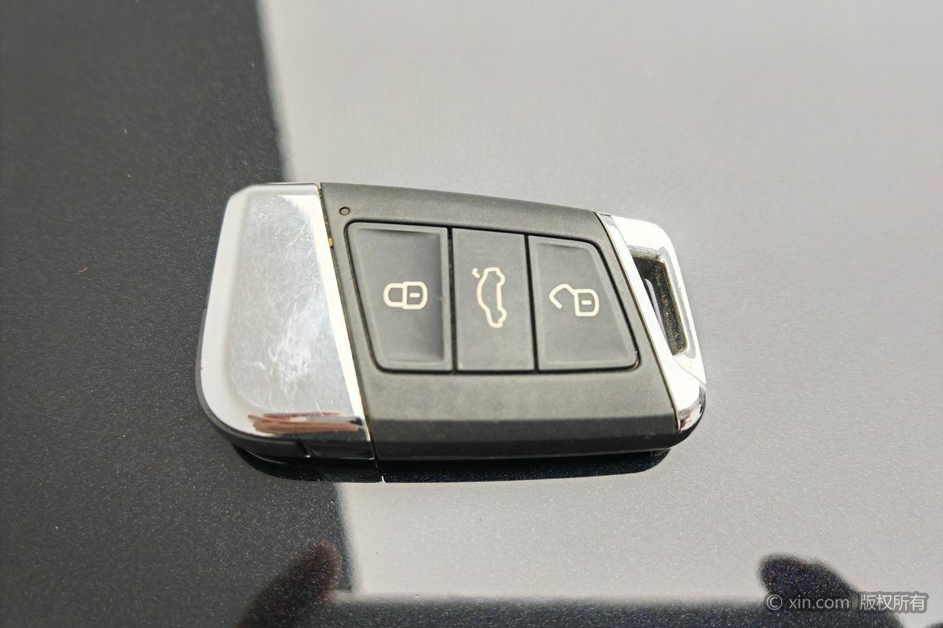 Volkswagen Passat 2021 330TSI Elite