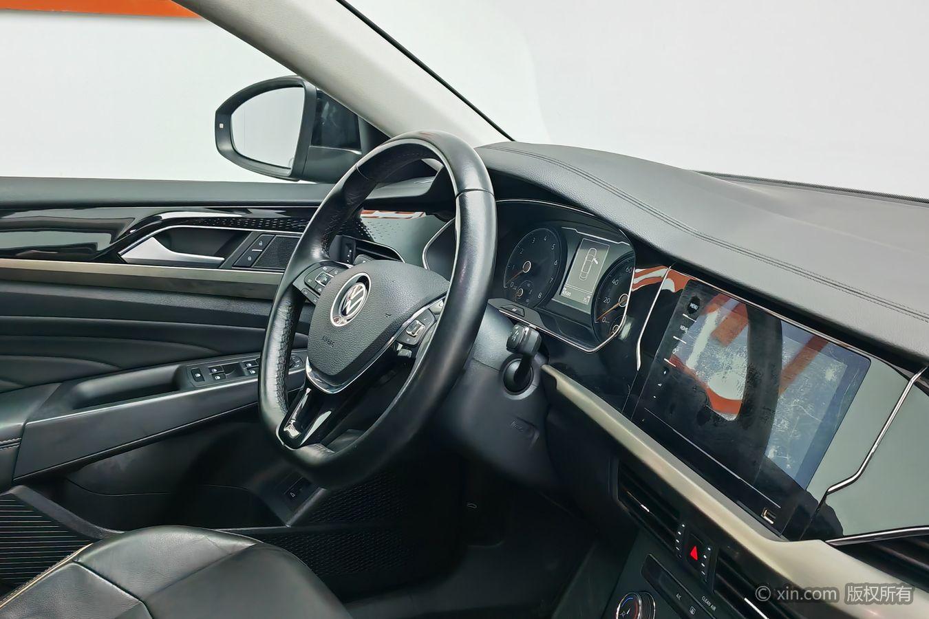 Volkswagen Passat 2021 330TSI Elite