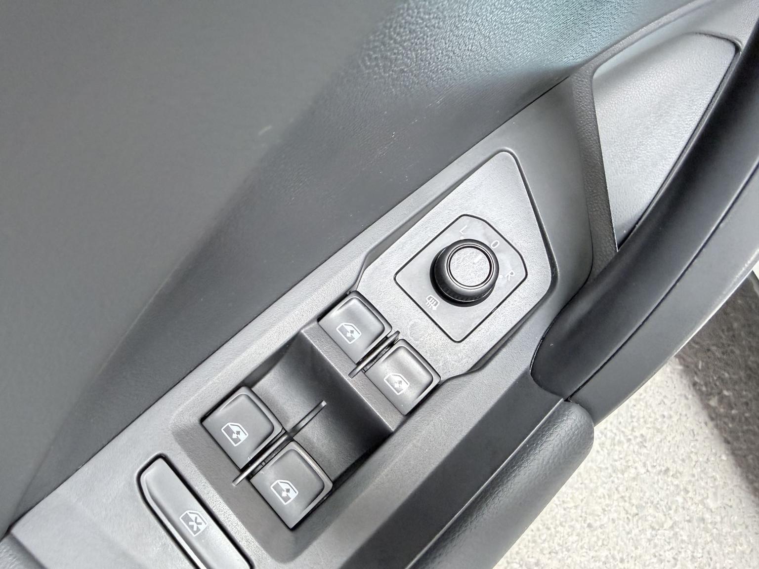 Volkswagen Tharu 2022 280TSI 2WD Luxury