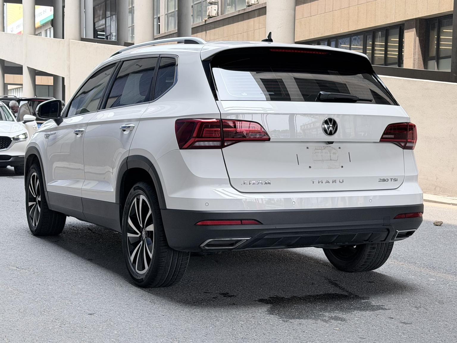 Volkswagen Tharu 2022 280TSI 2WD Luxury