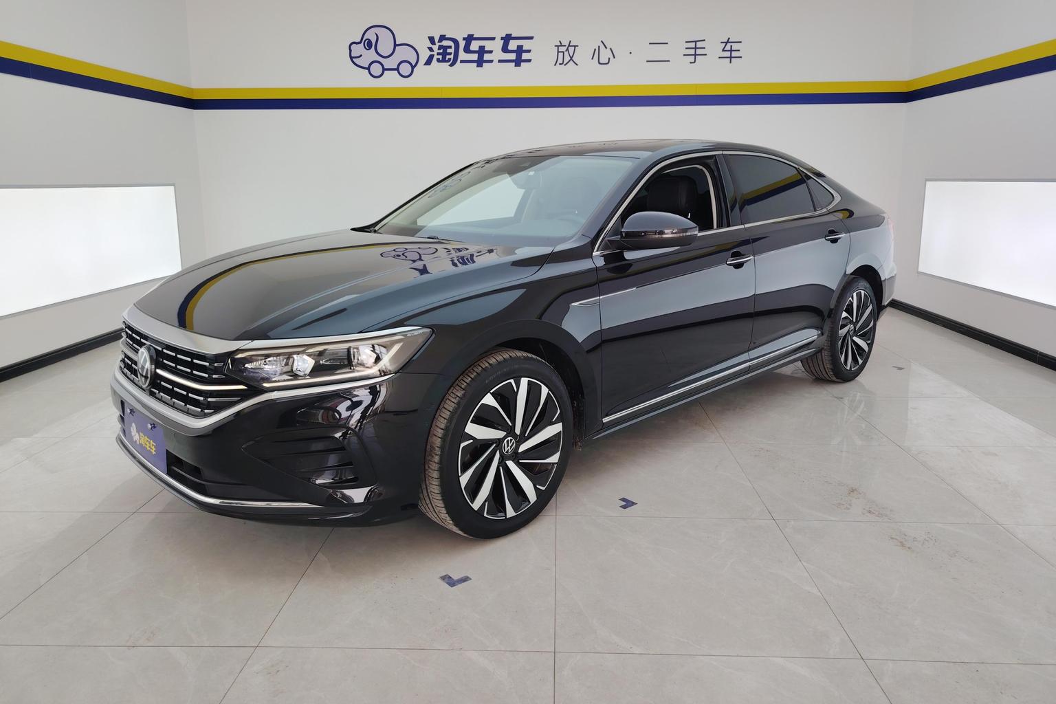 Volkswagen Passat 2022 330TSI Luxury