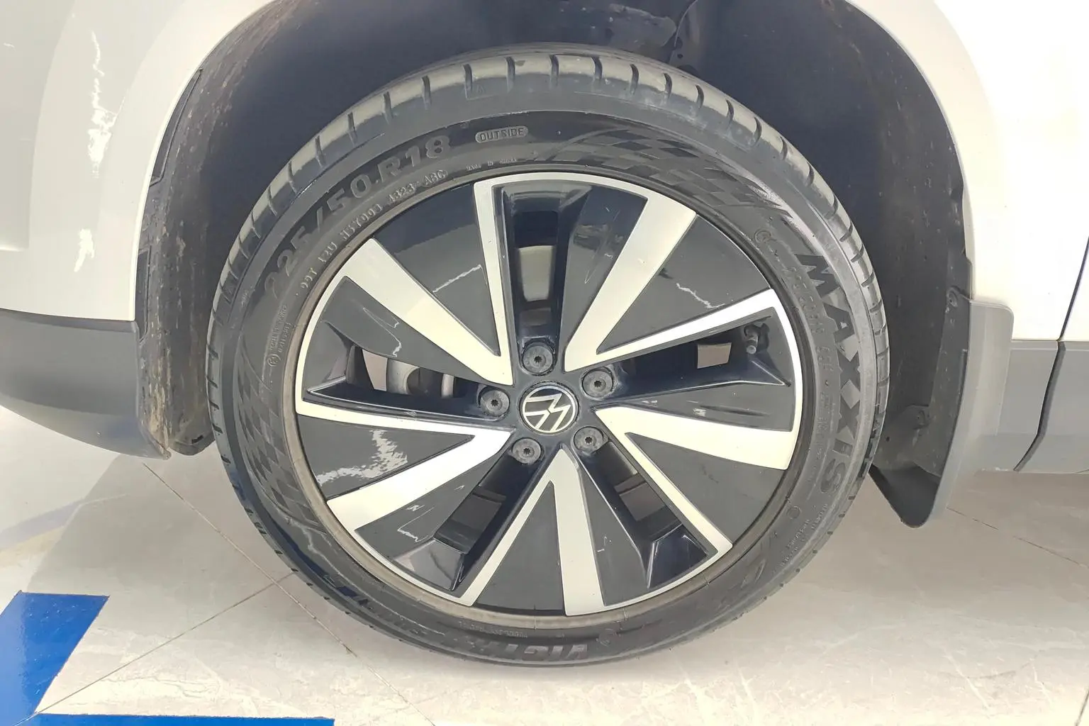 Volkswagen Tharu 2023 300TSI 2WD