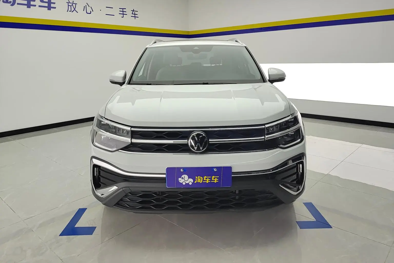 Volkswagen Tharu 2023 300TSI 2WD