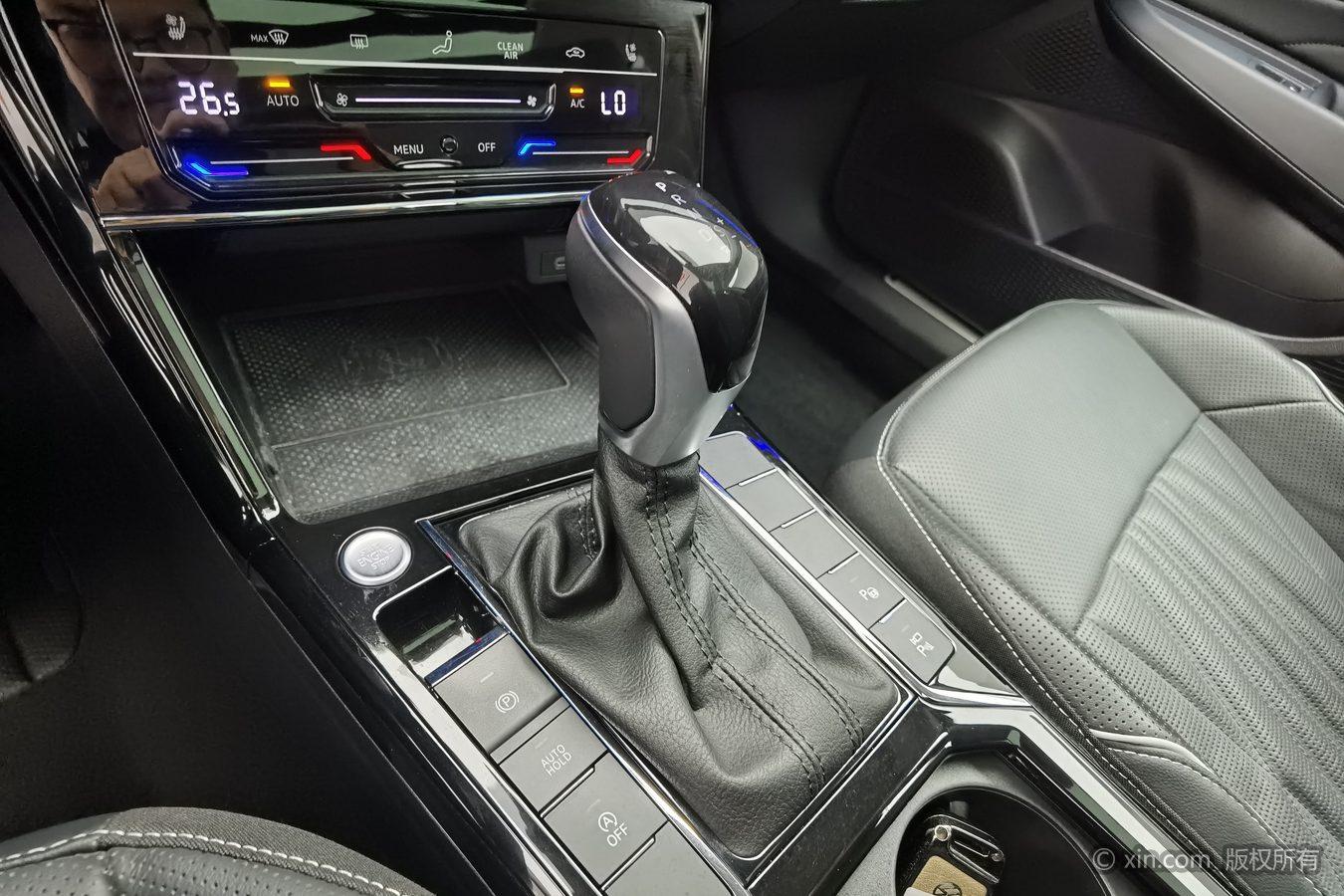 Volkswagen Passat 2023 Facelift 380TSI Luxury