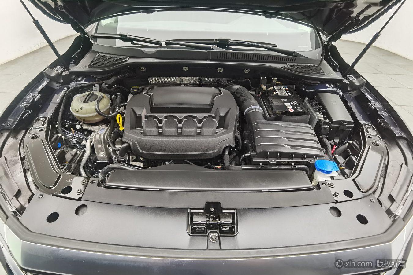 Volkswagen Passat 2023 Facelift 380TSI Luxury