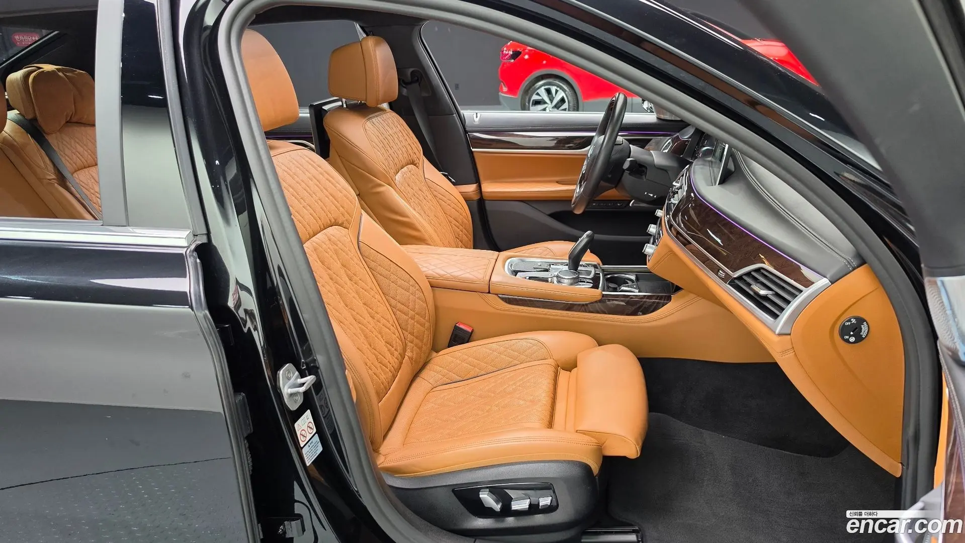 BMW 7-Series 750Li xDrive Design Pure Excellence