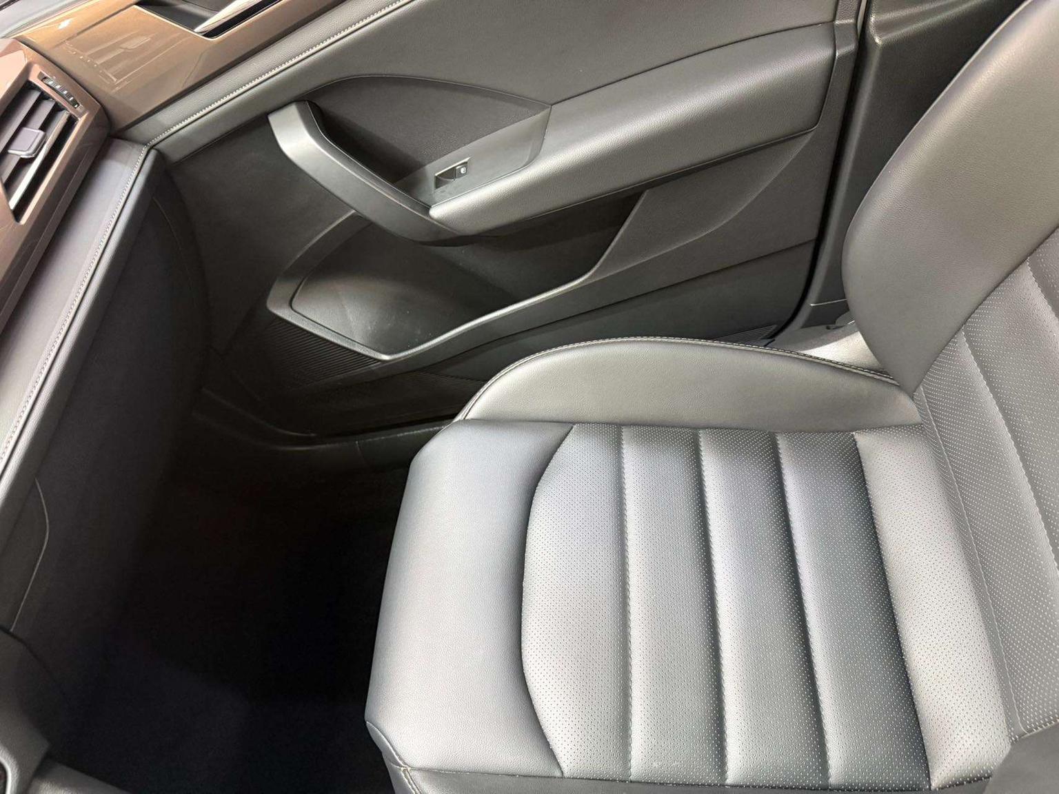 Volkswagen Tharu 2022 280TSI 2WD Luxury