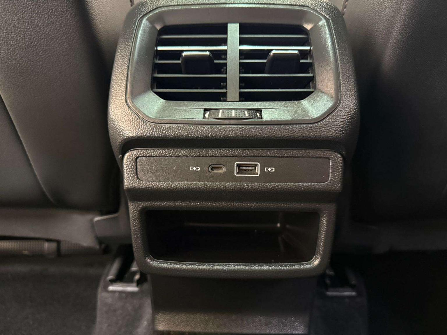 Volkswagen Tharu 2022 280TSI 2WD Luxury