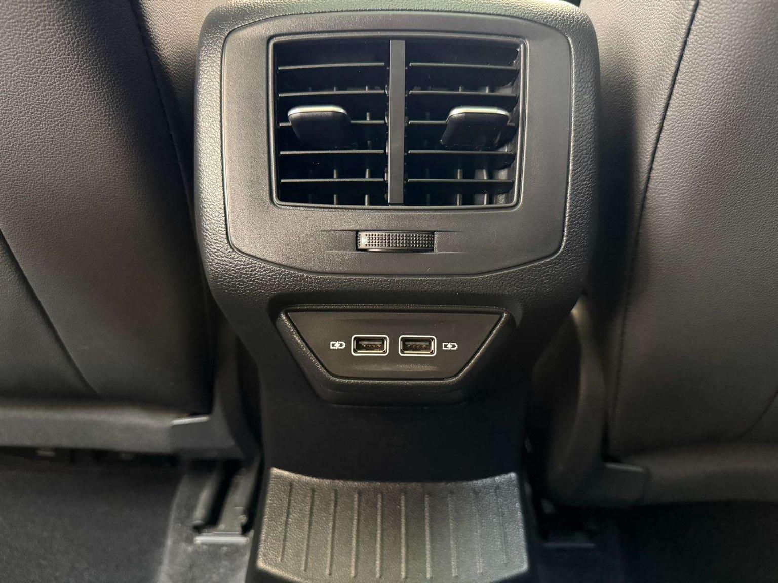 Volkswagen T-Roc 2022 280TSI DSG 2WD PLUS
