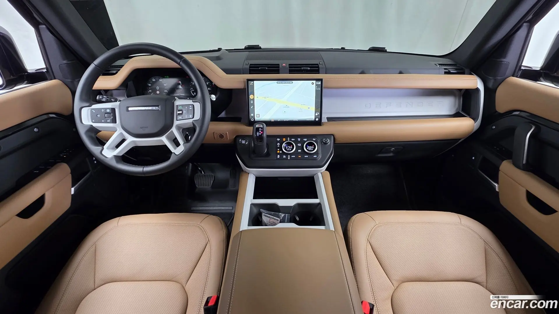 Land Rover Defender 110 P300 X-Dynamic SE