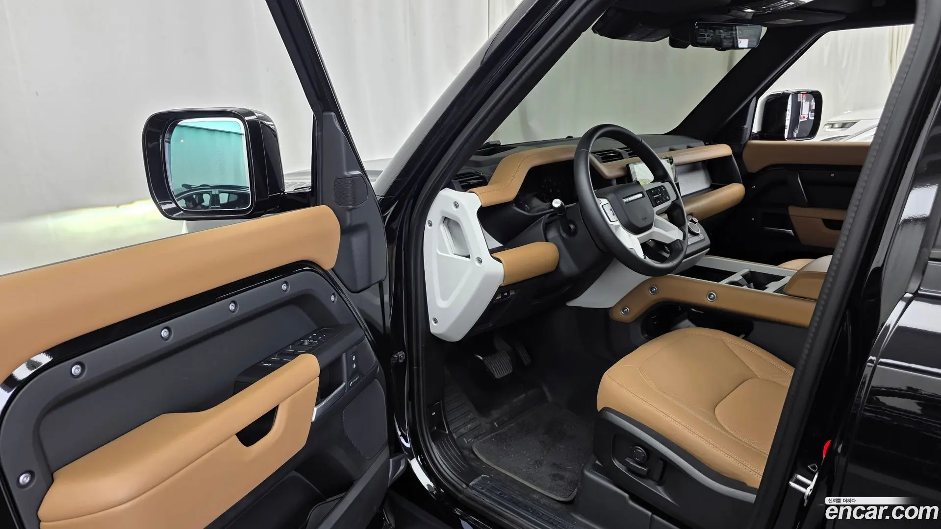Land Rover Defender 110 P300 X-Dynamic SE