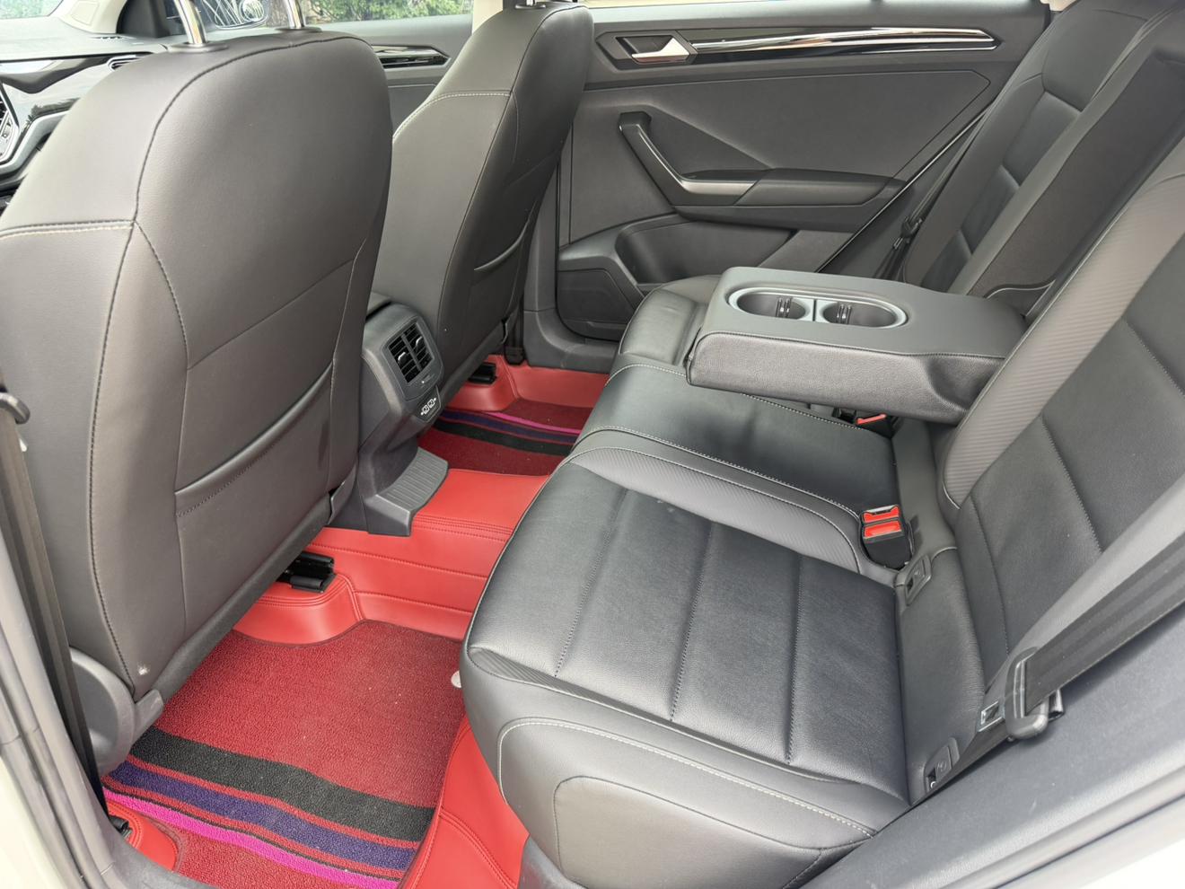 Volkswagen T-Roc 2022 280TSI DSG 2WD PLUS