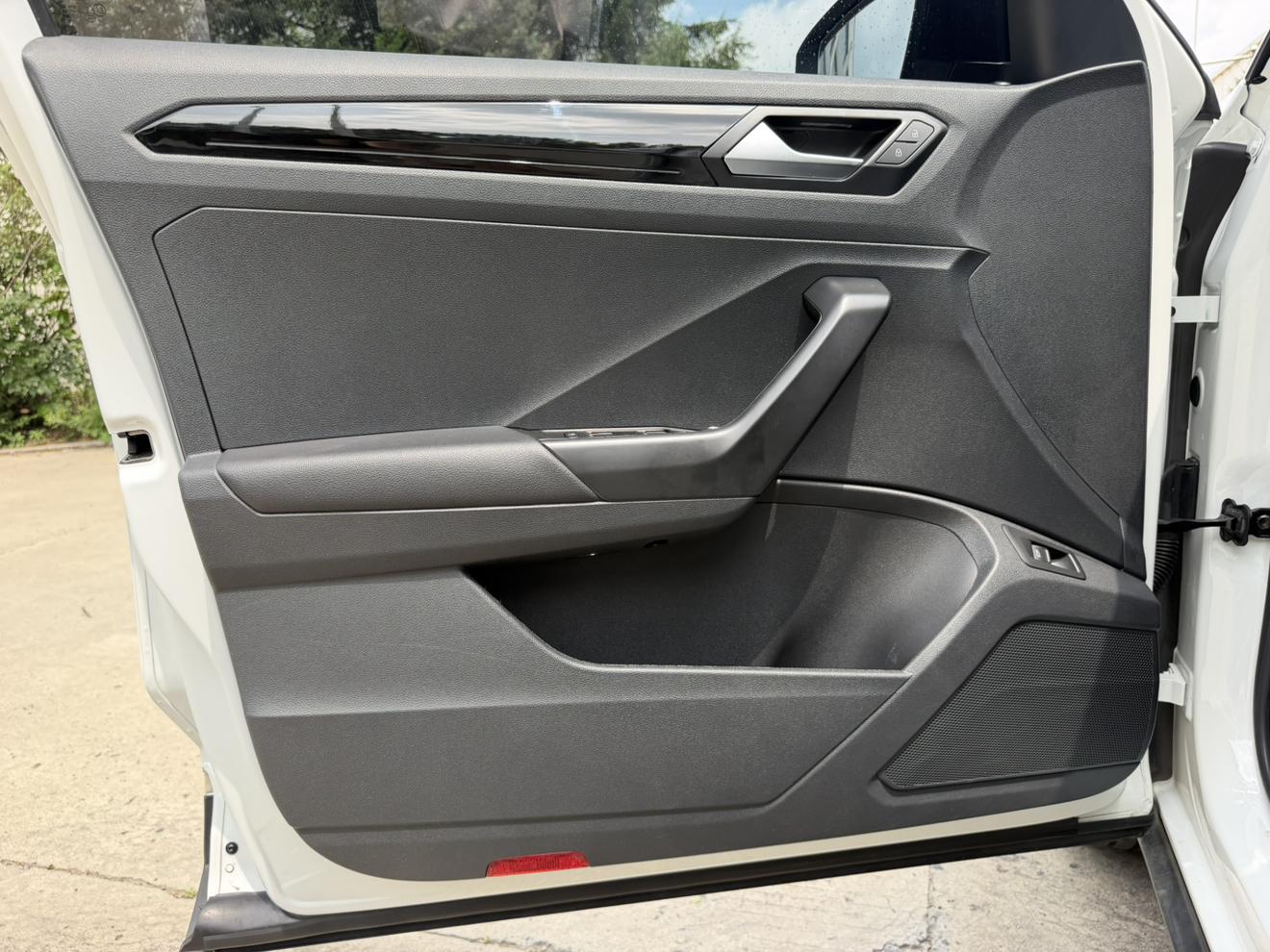 Volkswagen T-Roc 2022 280TSI DSG 2WD PLUS