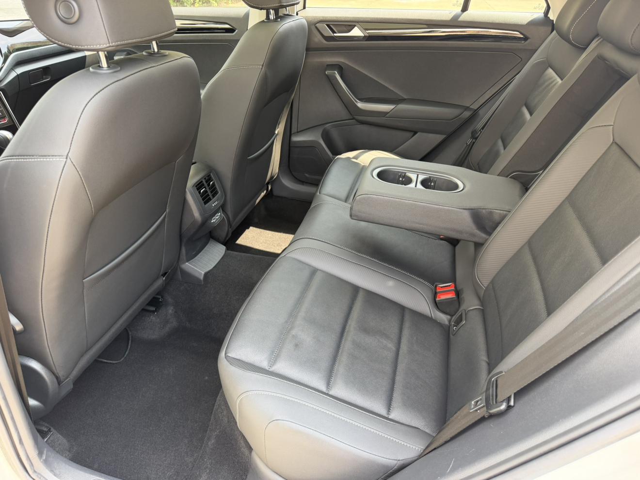 Volkswagen T-Roc 2021 280TSI DSG 2WD Smart Connected