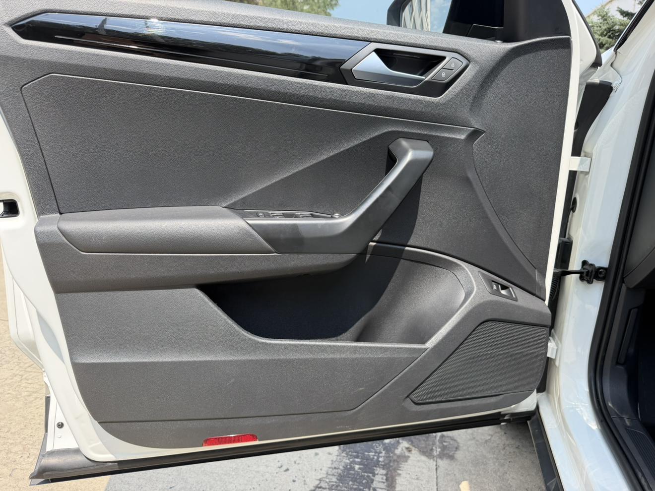 Volkswagen T-Roc 2021 280TSI DSG 2WD Smart Connected