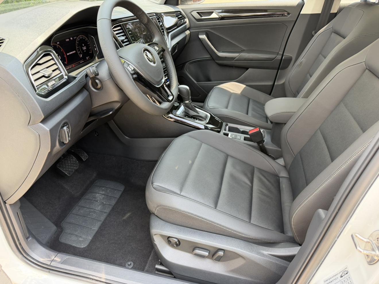 Volkswagen T-Roc 2021 280TSI DSG 2WD Smart Connected