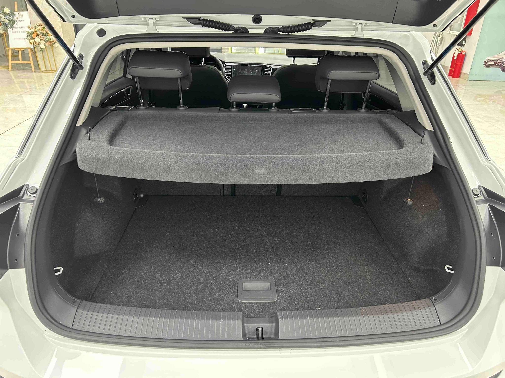Volkswagen T-Roc 2022 280TSI DSG 2WD PLUS