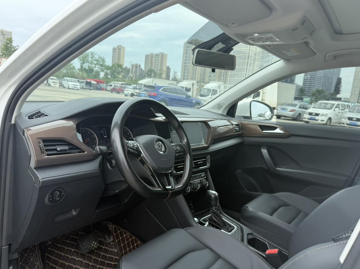 Volkswagen Tharu 2020 280TSI 2WD Luxury PLUS China VI