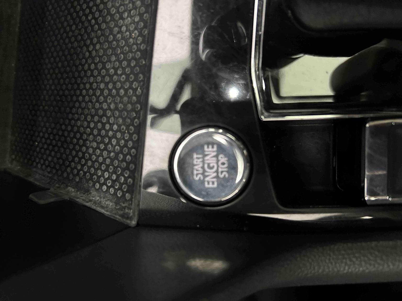 Volkswagen Tharu 2022 280TSI 2WD Luxury