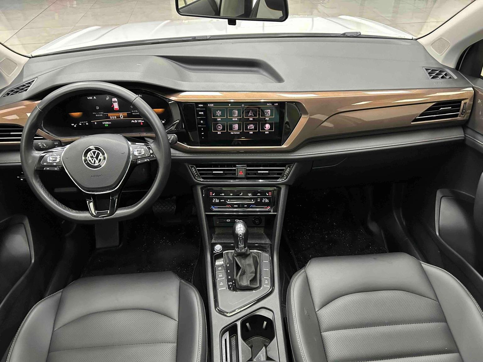 Volkswagen Tharu 2022 280TSI 2WD Luxury