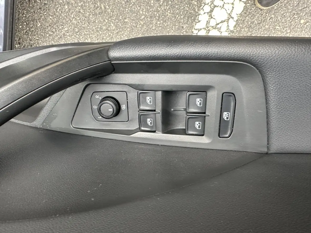 Volkswagen Tharu 2022 280TSI 2WD Luxury