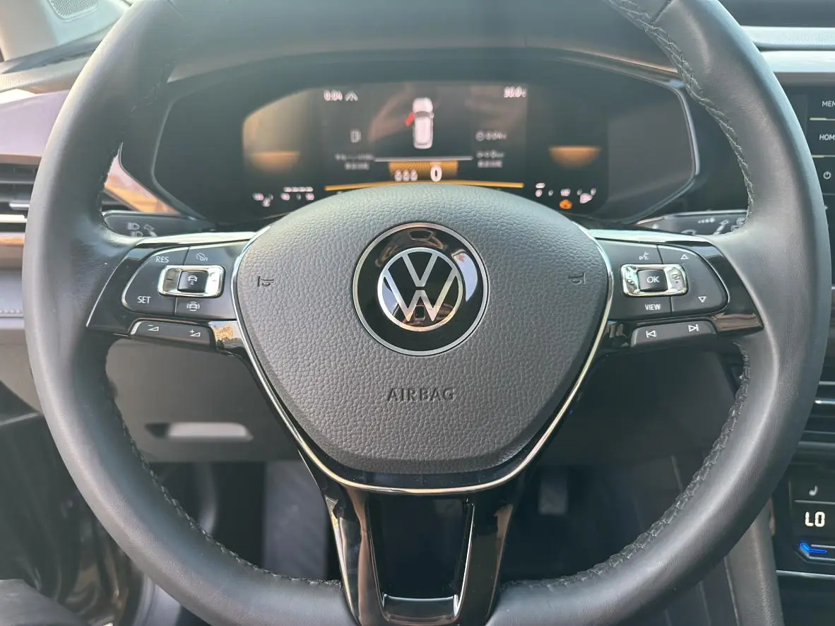 Volkswagen Tharu 2022 280TSI 2WD Luxury