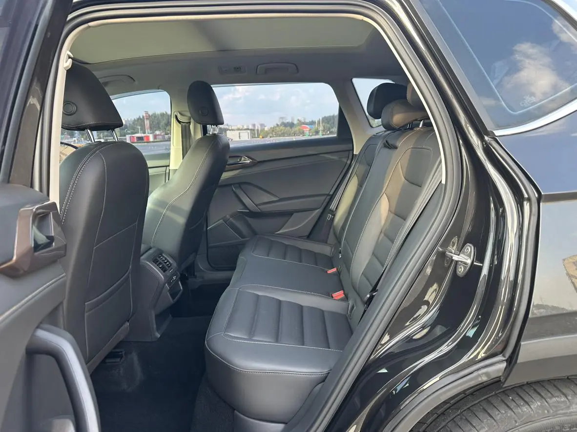 Volkswagen Tharu 2022 280TSI 2WD Luxury