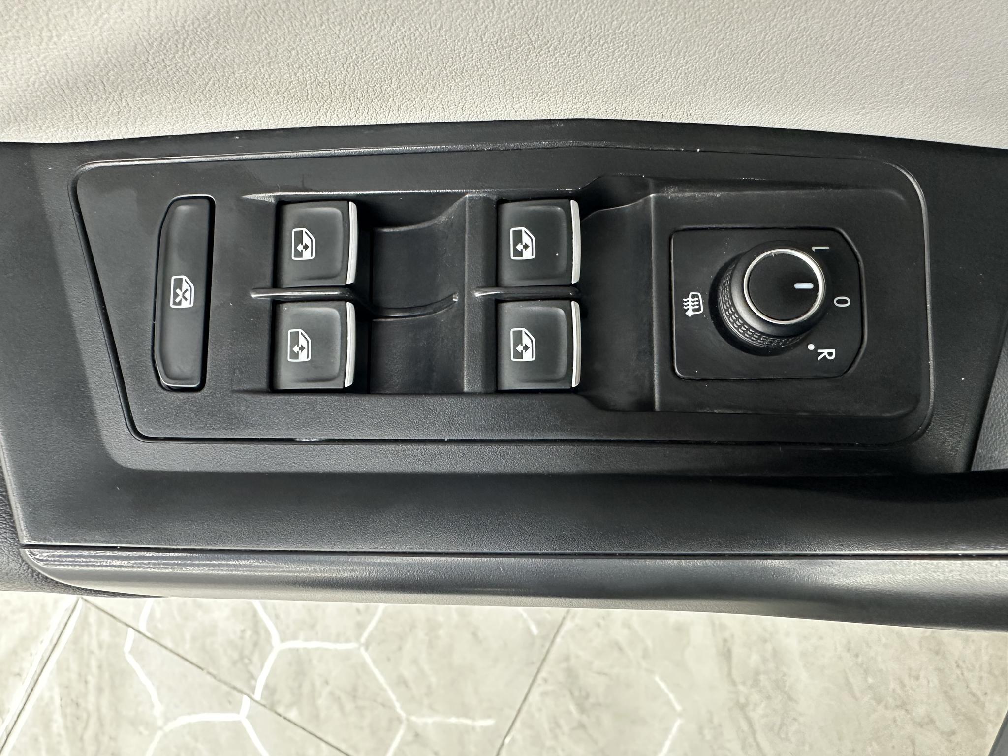 Volkswagen T-Roc 2023 280TSI DSG
