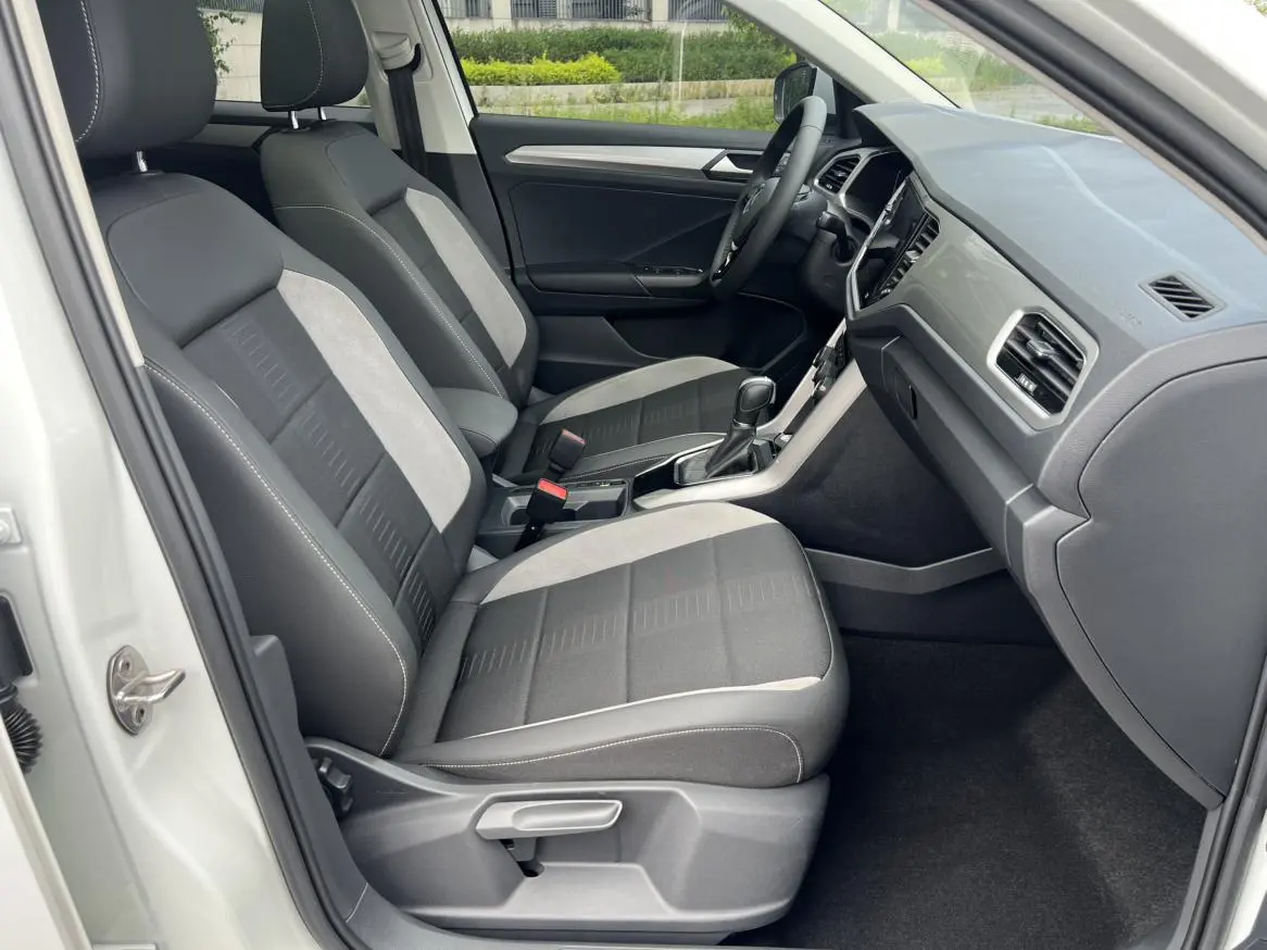 Volkswagen T-Roc 2022 280TSI DSG 2WD PLUS