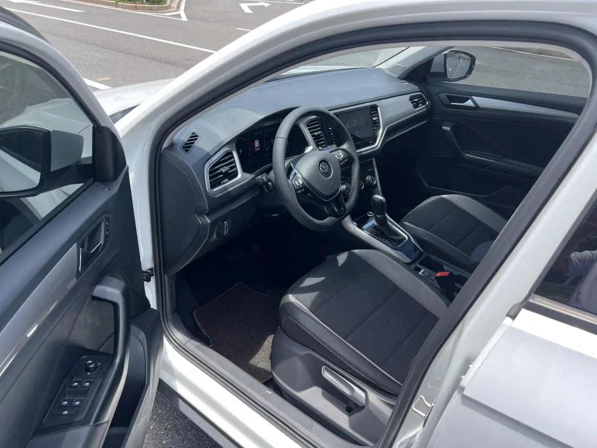 Volkswagen T-Roc 2022 280TSI DSG 2WD PLUS