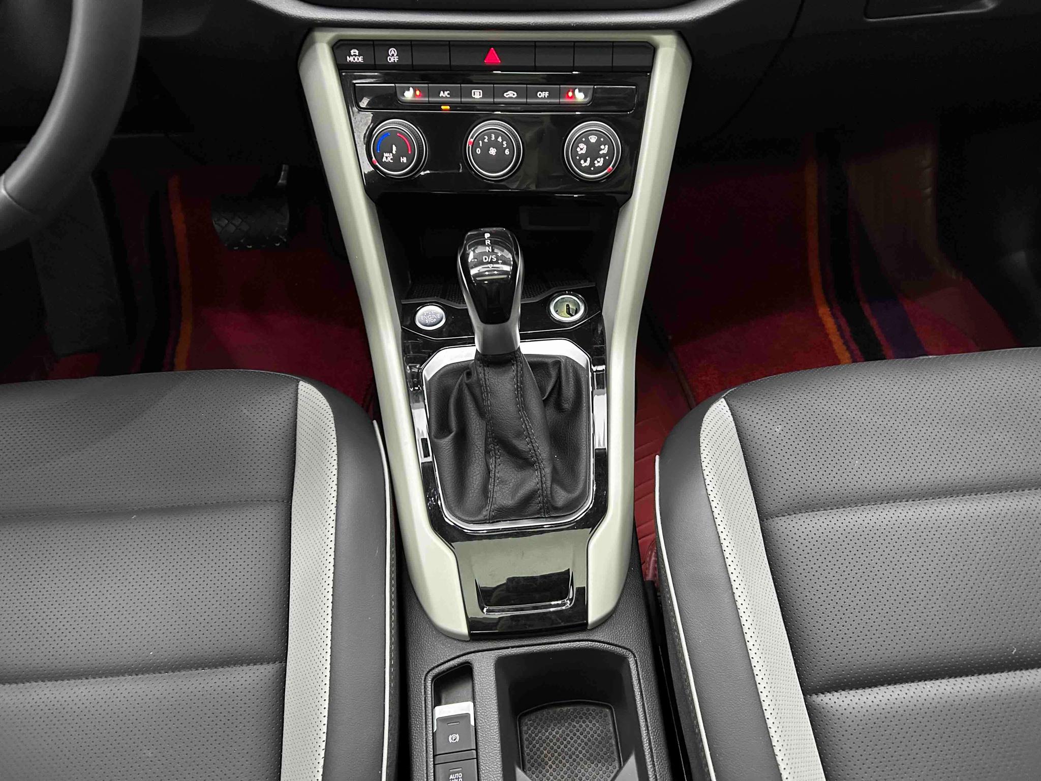 Volkswagen T-Roc 2024 280TSI DSG