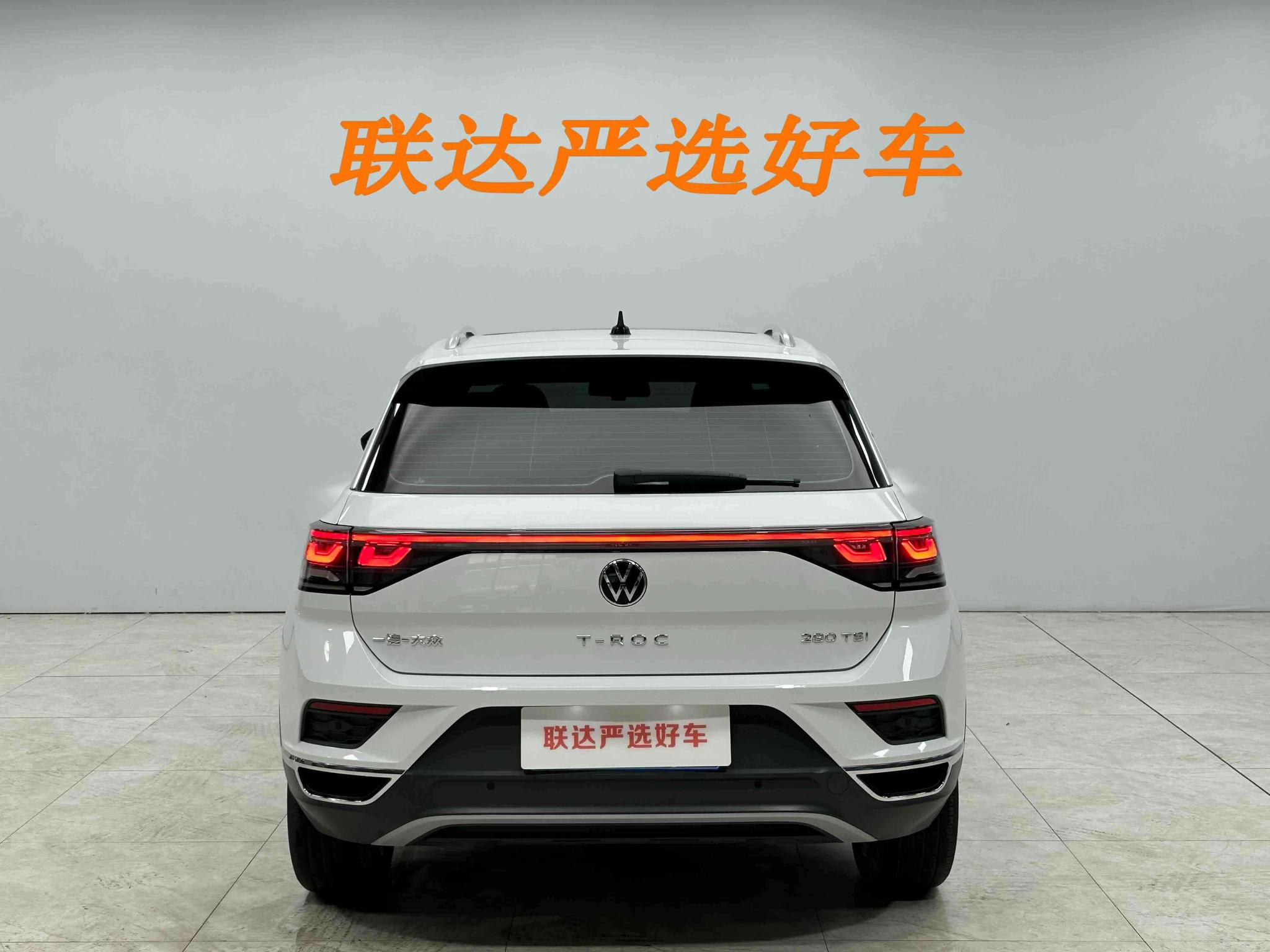 Volkswagen T-Roc 2024 280TSI DSG