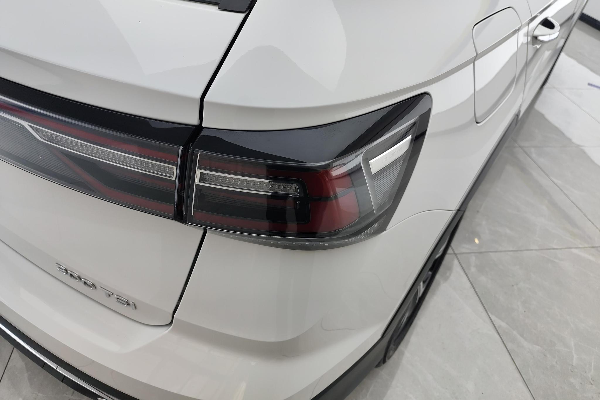 Volkswagen Tharu 2024 300TSI 2WD