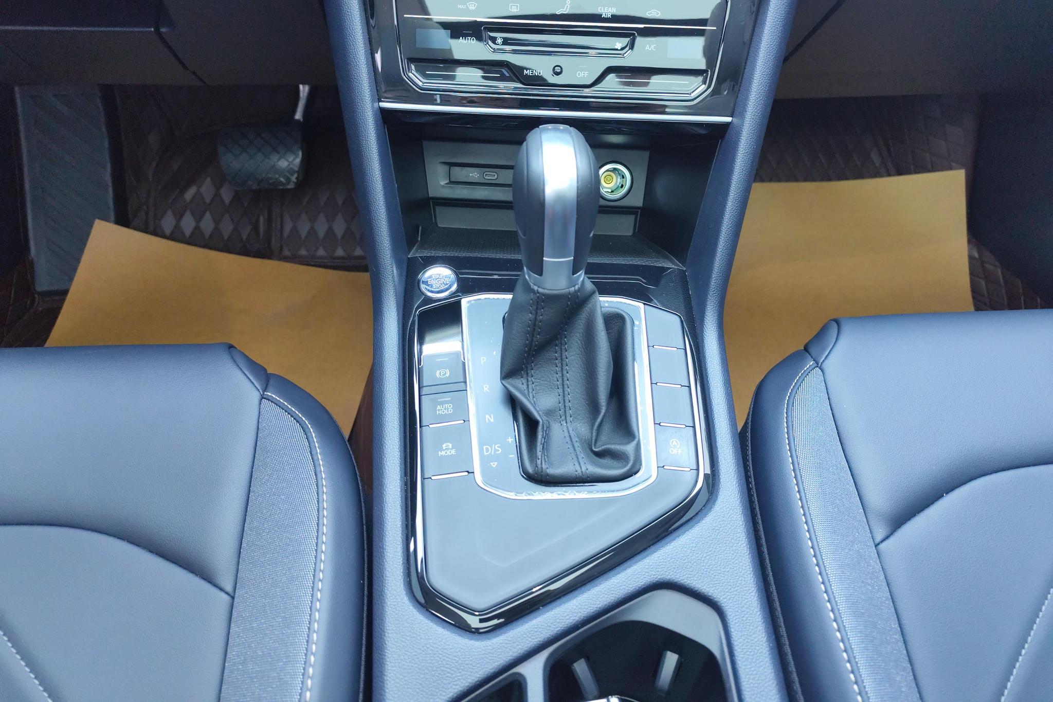 Volkswagen Tharu 2024 300TSI 2WD