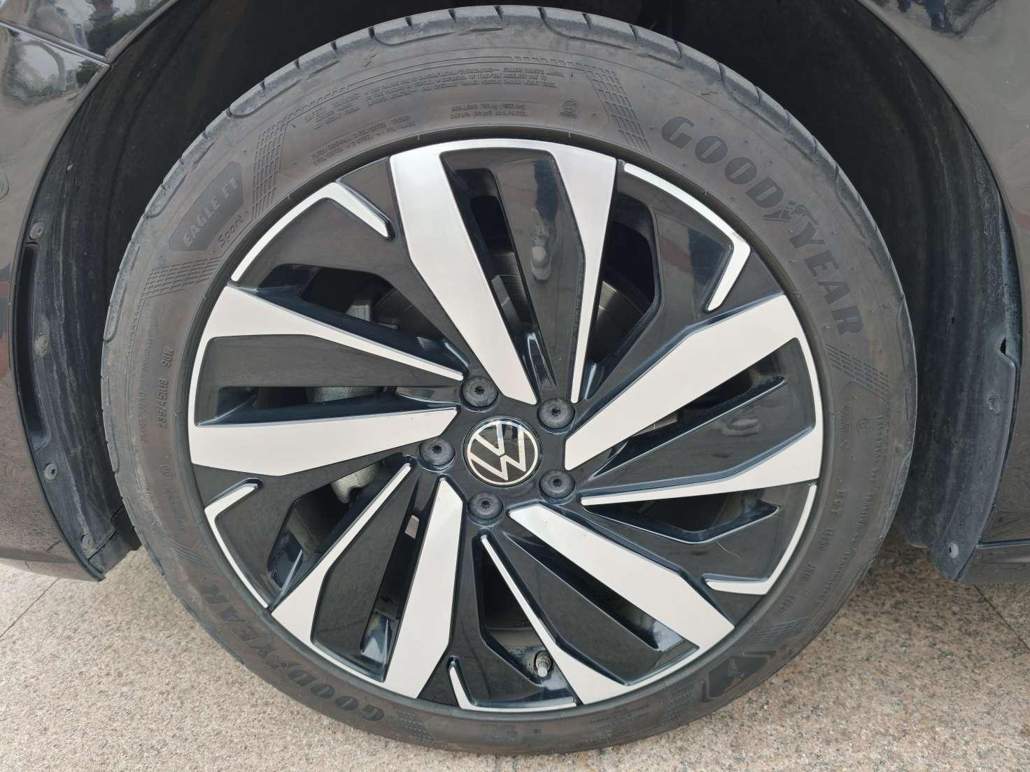 Volkswagen Passat 2022 380TSI Flagship