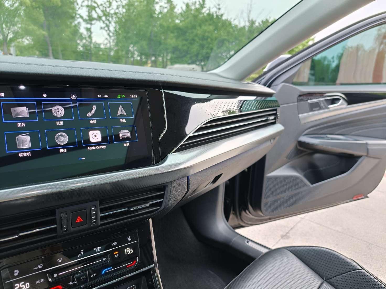 Volkswagen Passat 2022 380TSI Flagship