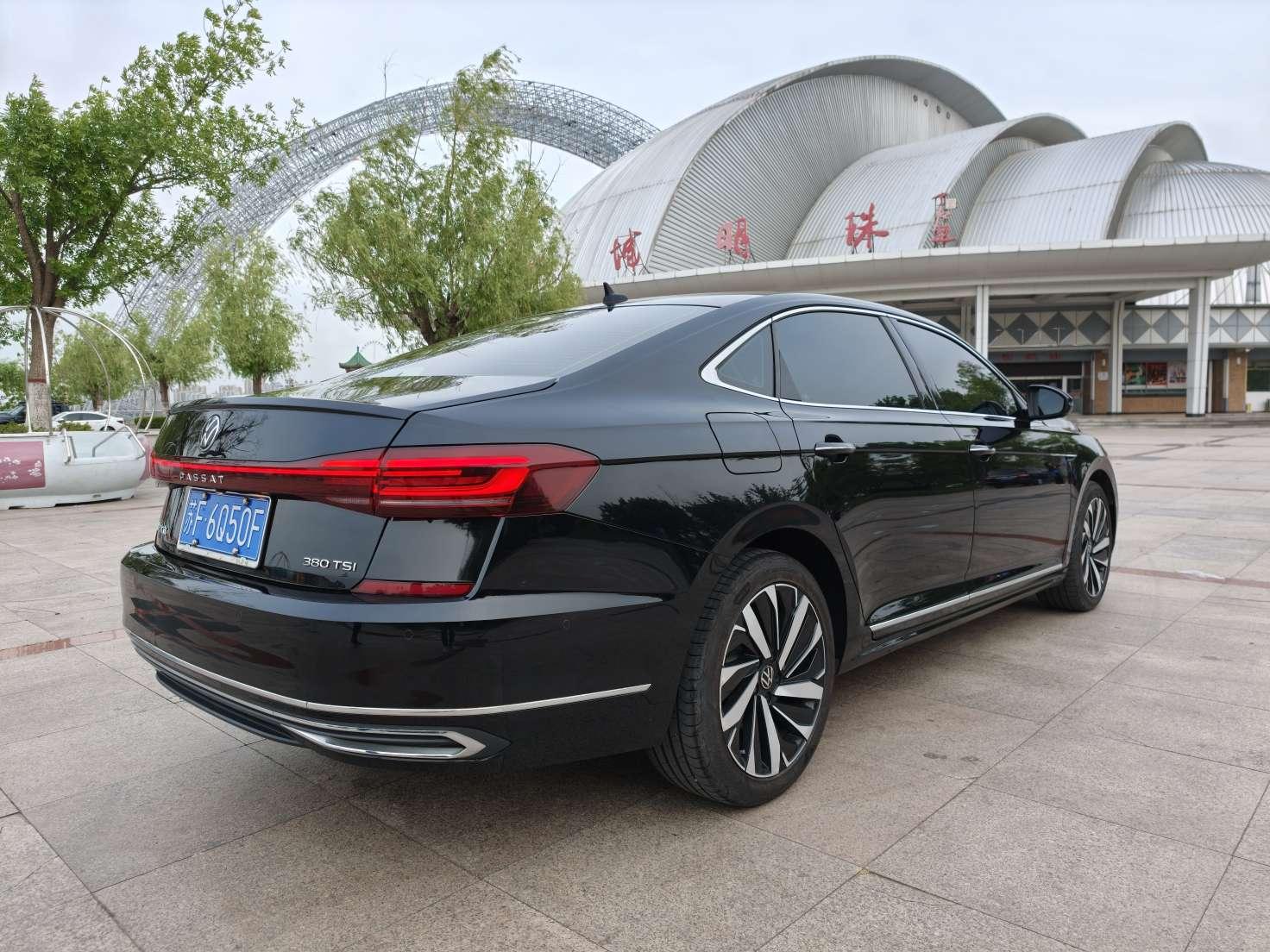 Volkswagen Passat 2022 380TSI Flagship