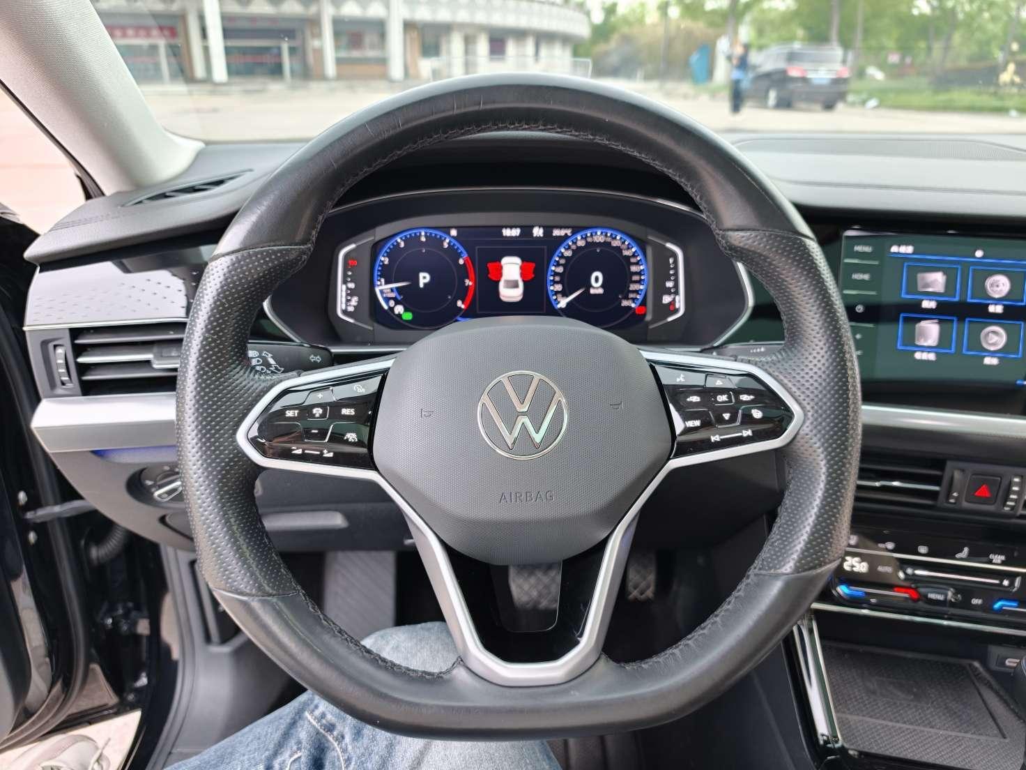 Volkswagen Passat 2022 380TSI Flagship