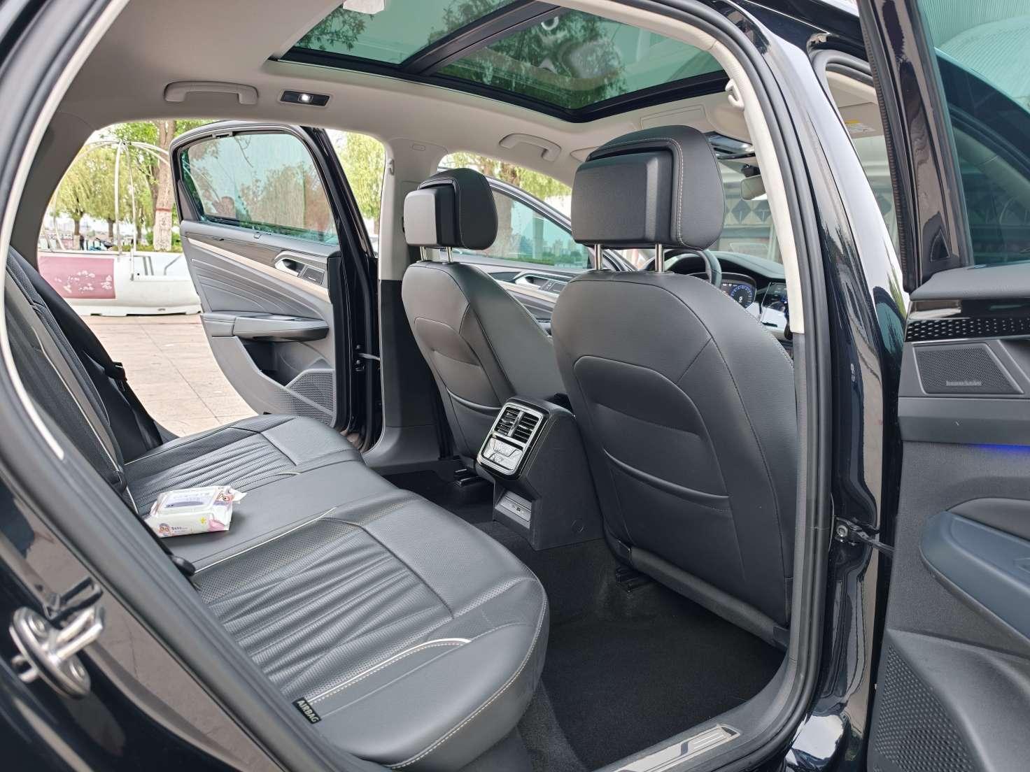 Volkswagen Passat 2022 380TSI Flagship