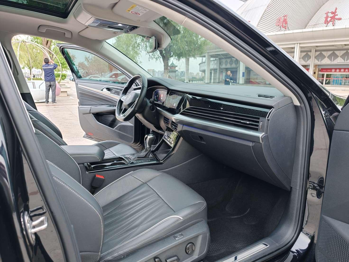 Volkswagen Passat 2022 380TSI Flagship