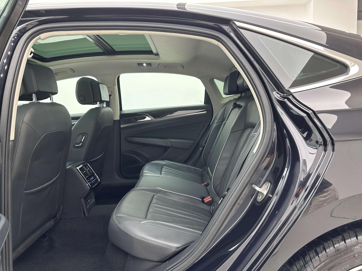 Volkswagen Passat 2024 330TSI Star Elite