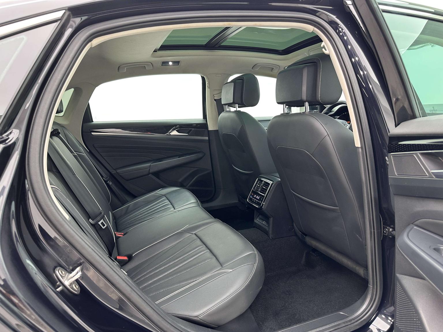 Volkswagen Passat 2024 330TSI Star Elite