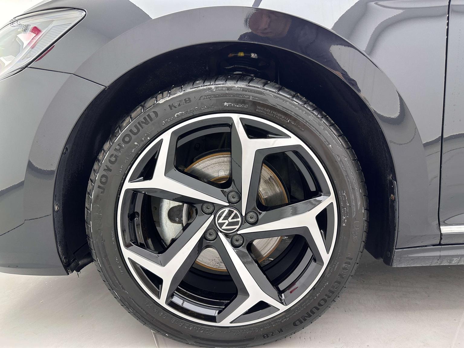 Volkswagen Passat 2024 330TSI Star Elite