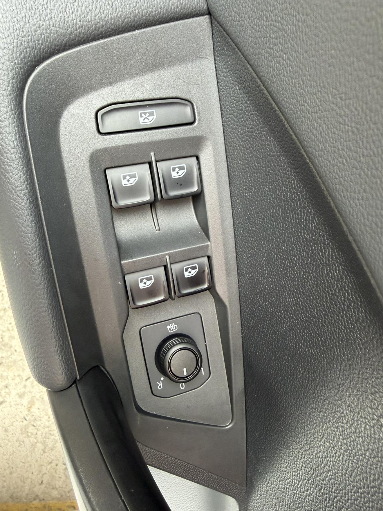 Volkswagen Tharu 2021 280TSI 2WD Luxury PLUS