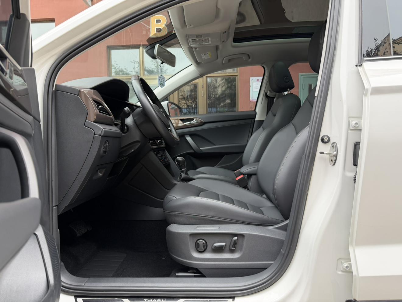 Volkswagen Tharu 2021 280TSI 2WD Luxury PLUS