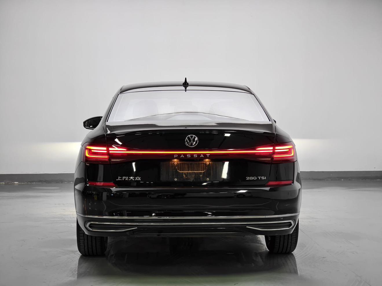 Volkswagen Passat 2022 280TSI Business